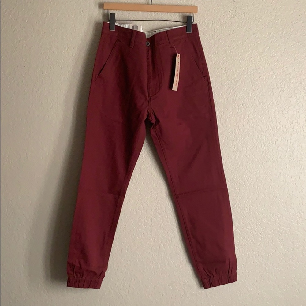 Levi’s men’s 511 chino jogger pant